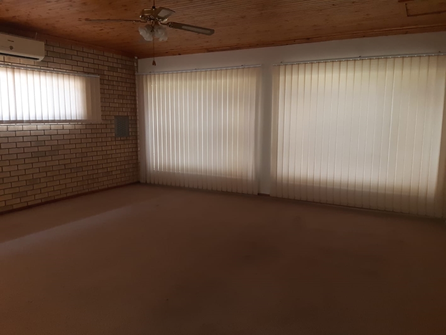 4 Bedroom Property for Sale in Elandia Free State